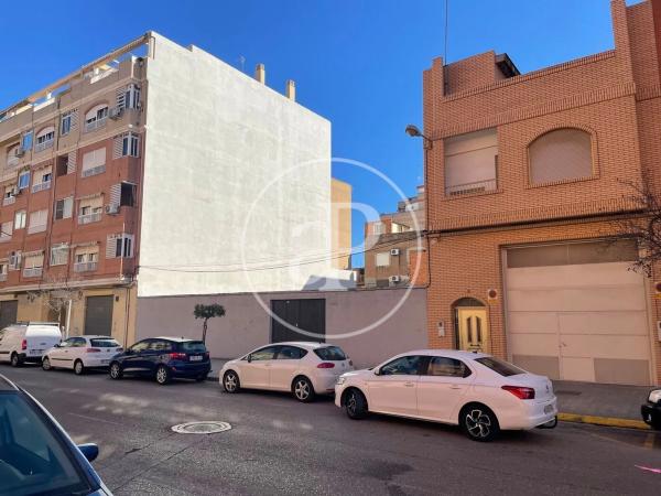 Terreno en avenida del Maestrat