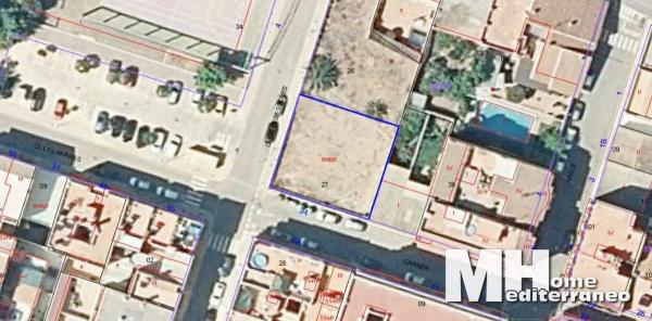 Terreno en calle les Parres, 52