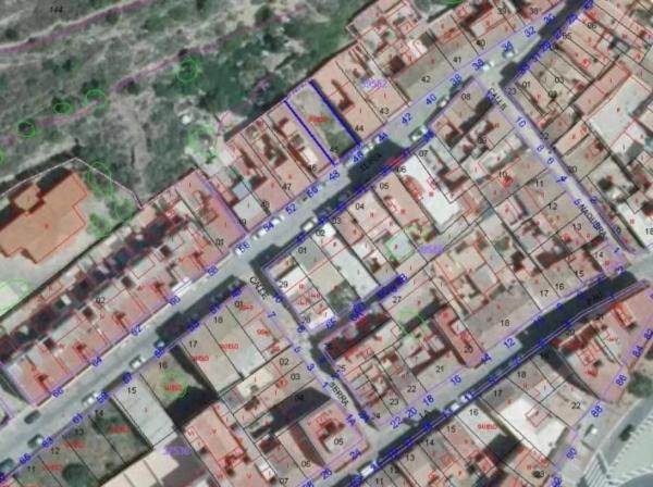 Terreno en calle de Llíria, 46