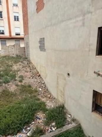 Terreno en calle de Llíria, 46