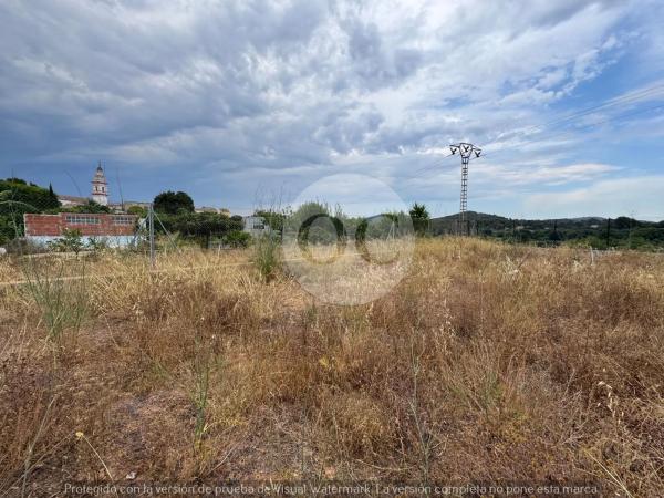 Terreno en avenida de València, 23