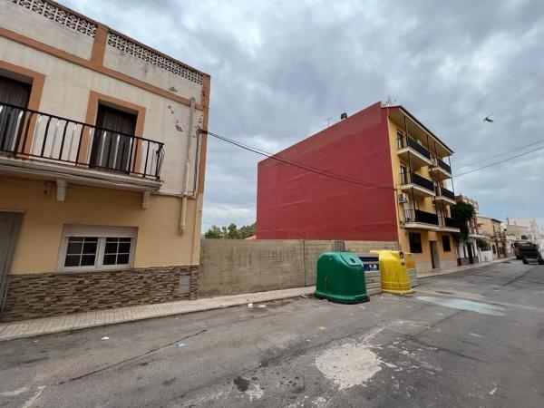 Terreno en avenida Santo Espíritu Pau
