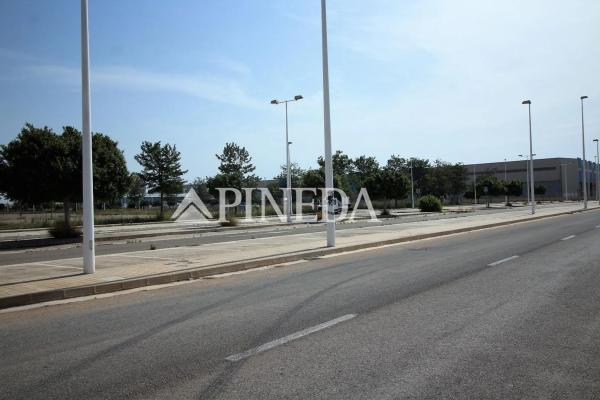 Terreno en Avda de Abril - 9 de Octubre