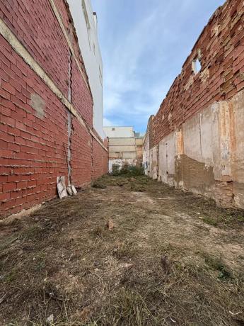 Terreno en calle Luis Cendoya