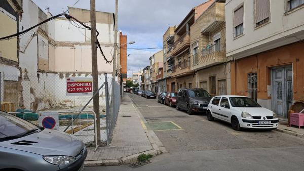 Terreno en calle Lluís Vives