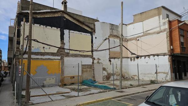 Terreno en calle Lluís Vives