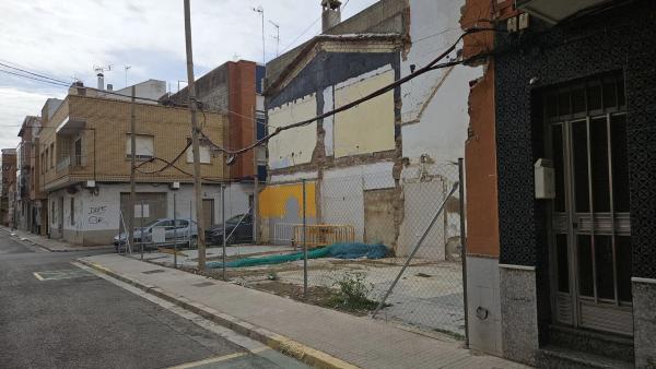 Terreno en calle Lluís Vives