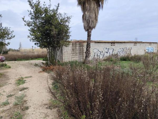 Terreno en Avda de Abril - 9 de Octubre