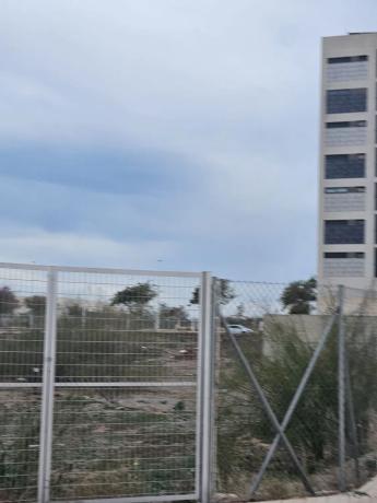 Terreno en avenida de la Mallada