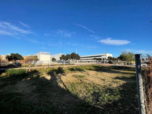 Terreno en calle Juan Molinero