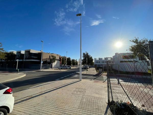 Terreno en calle Juan Molinero