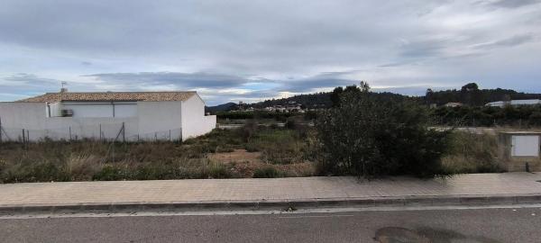 Terreno en avenida Valencia, 41