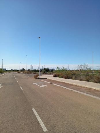 Terreno en Avda de Abril - 9 de Octubre