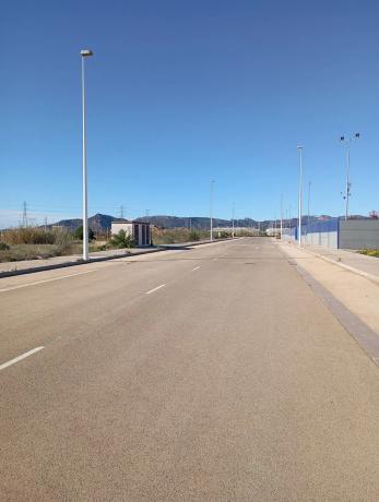 Terreno en Avda de Abril - 9 de Octubre