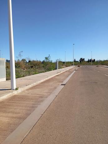 Terreno en Avda de Abril - 9 de Octubre