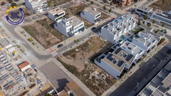 Terreno en calle Pablo Sarasate, 11