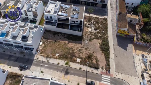 Terreno en calle Pablo Sarasate, 11