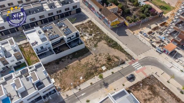 Terreno en calle Pablo Sarasate, 11