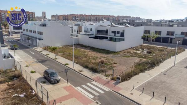 Terreno en calle Pablo Sarasate, 11