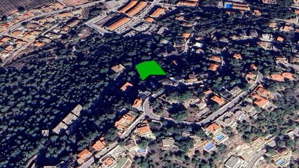 Terreno en avenida Santo Espíritu Pau