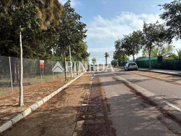 Terreno en calle Faisà