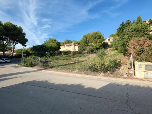 Terreno en calle Puig De Santa Maria, 391
