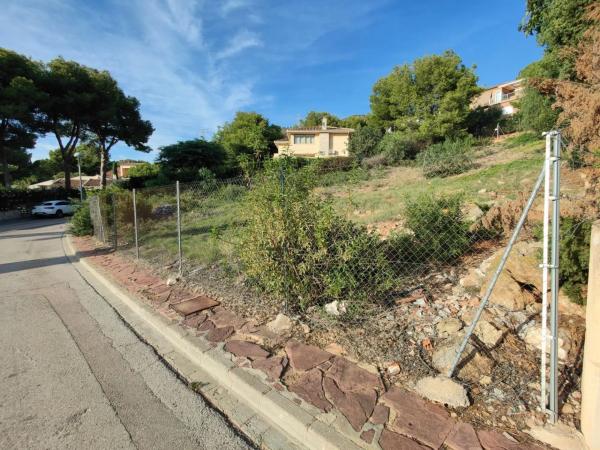 Terreno en calle Puig De Santa Maria, 391