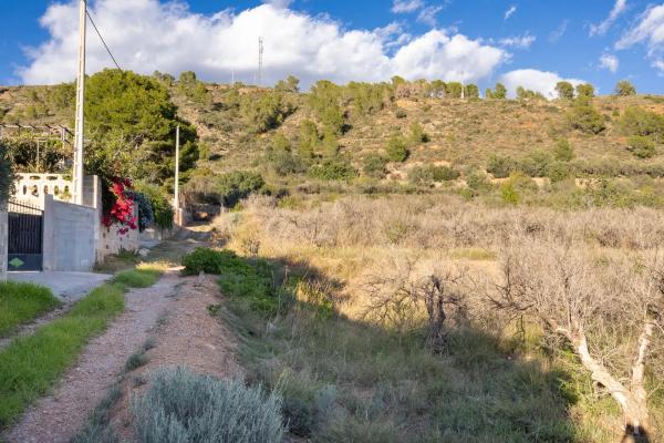 Terreno en Polígono 4