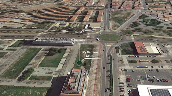 Terreno en calle Miguel Mihura