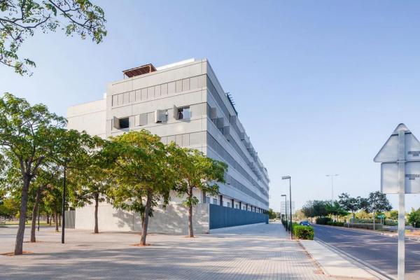 Terreno en calle Miguel Mihura