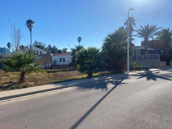 Terreno en calle cerezo, 4