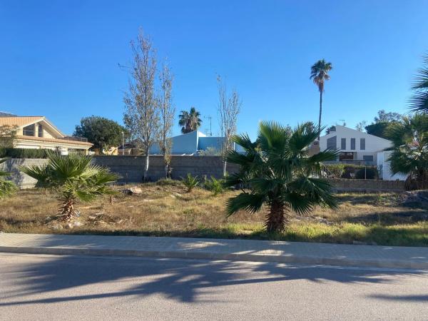 Terreno en calle cerezo, 4