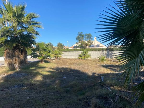 Terreno en calle cerezo, 4