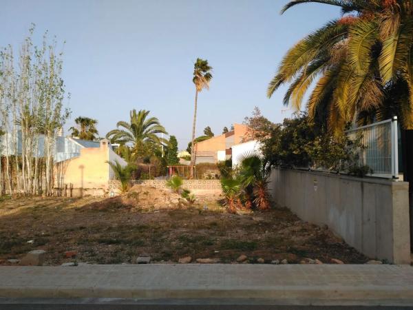 Terreno en calle cerezo, 4