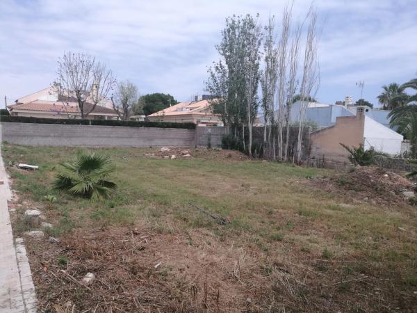 Terreno en calle cerezo, 4