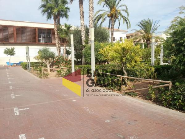 Terreno en calle Lluís Vives