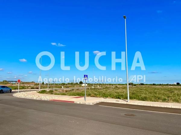 Terreno en Avda de Abril - 9 de Octubre