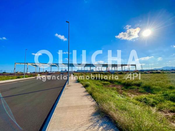 Terreno en Avda de Abril - 9 de Octubre