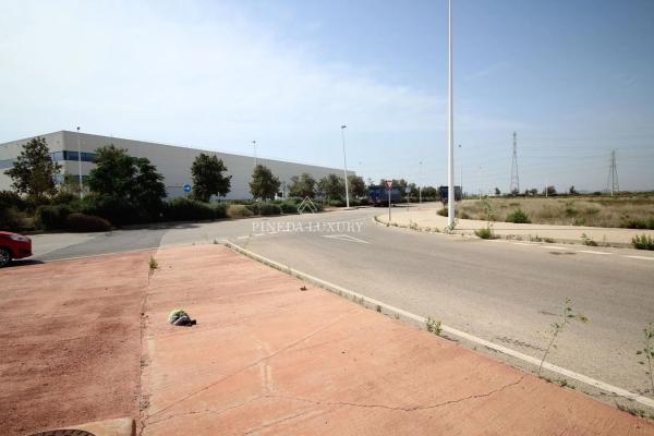 Terreno en calle a Cami Mar