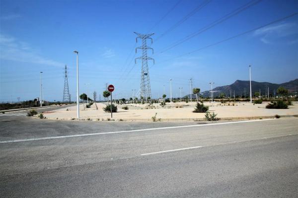 Terreno en calle a Cami Mar