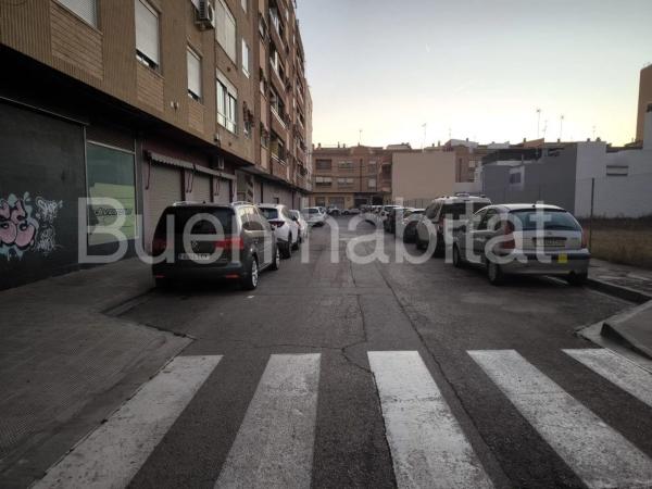 Terreno en avenida 9 d'Octubre, 135