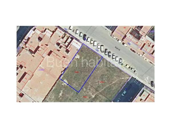 Terreno en avenida 9 d'Octubre, 135