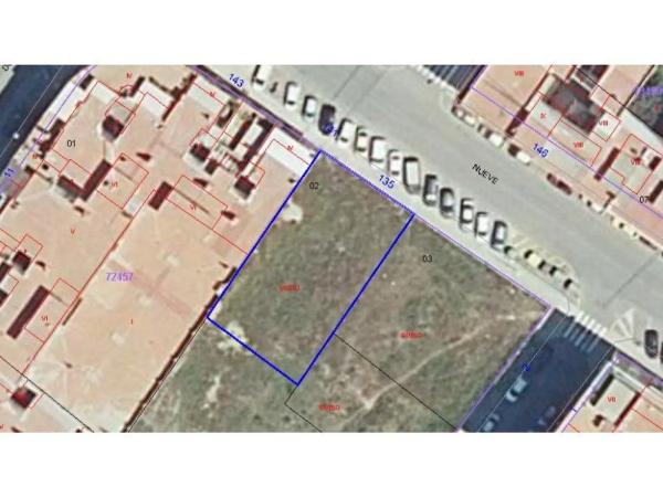 Terreno en avenida 9 d'Octubre, 135