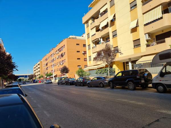 Terreno en Avda de Abril - 9 de Octubre