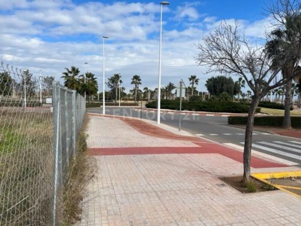 Terreno en avenida Vespasiano Gonzaga s/n