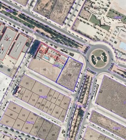 Terreno en avenida Vespasiano Gonzaga s/n