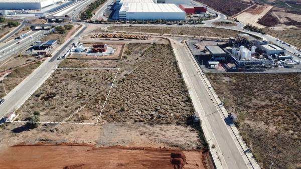 Terreno en calle Albert Einstein