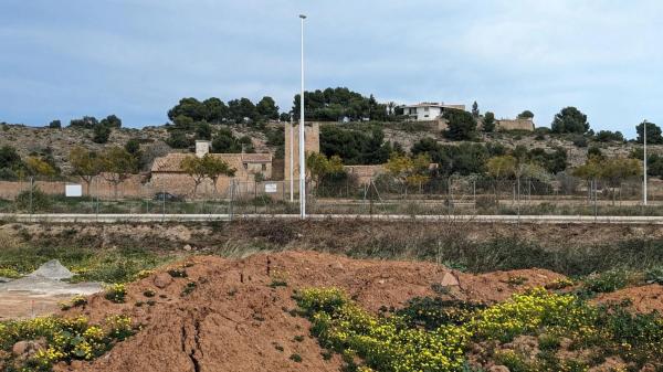 Terreno en calle Mossén Cucaló