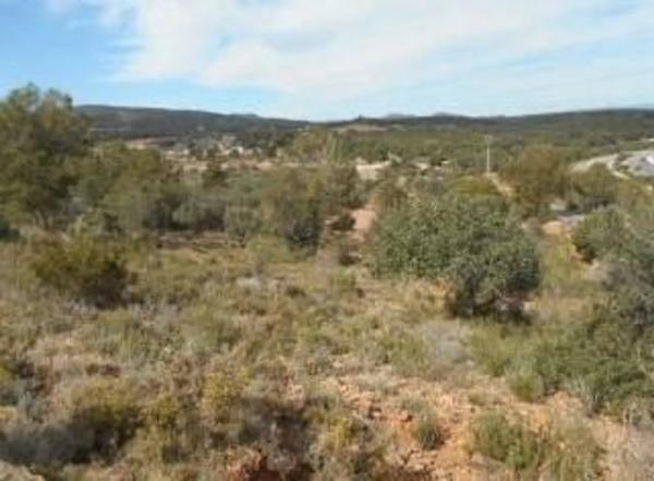 Terreno en avenida de Valencia