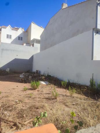 Terreno en calle Matías Lorente, 17